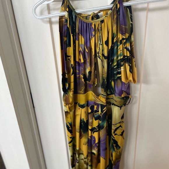 Floral Cut Out Spring Dress - Picture 3 of 3